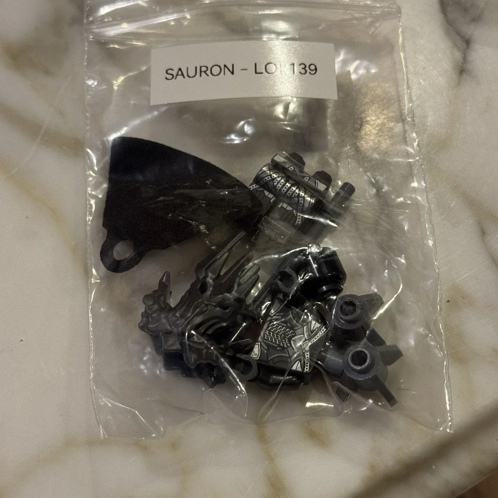 LEGO Lord Of The Rings LOR139 Sauron Minifigure 10333 Barad-dur Unassembled